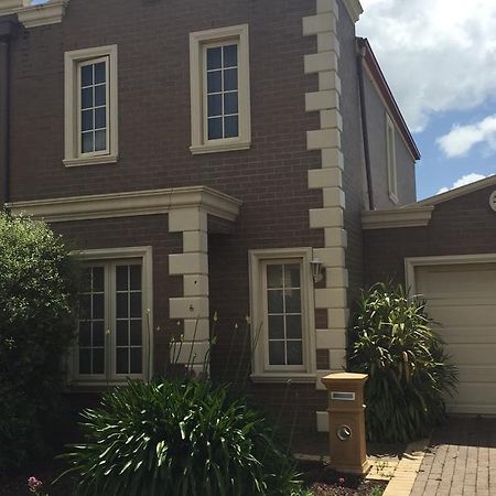 Salt Air On Lochard Place Warrnambool Room photo